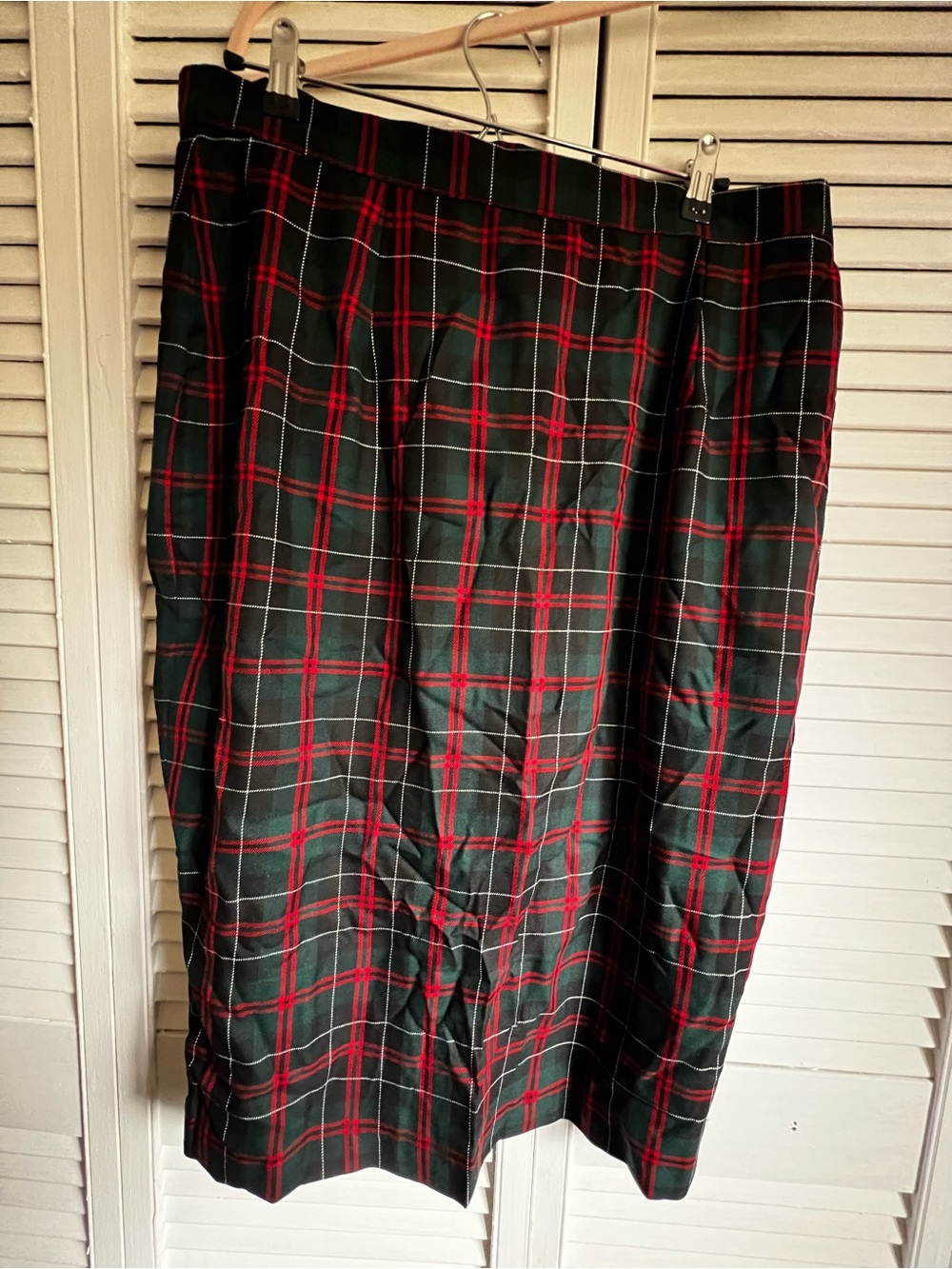 Red/green tartan pencil skirt
